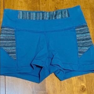 XS Athleta short